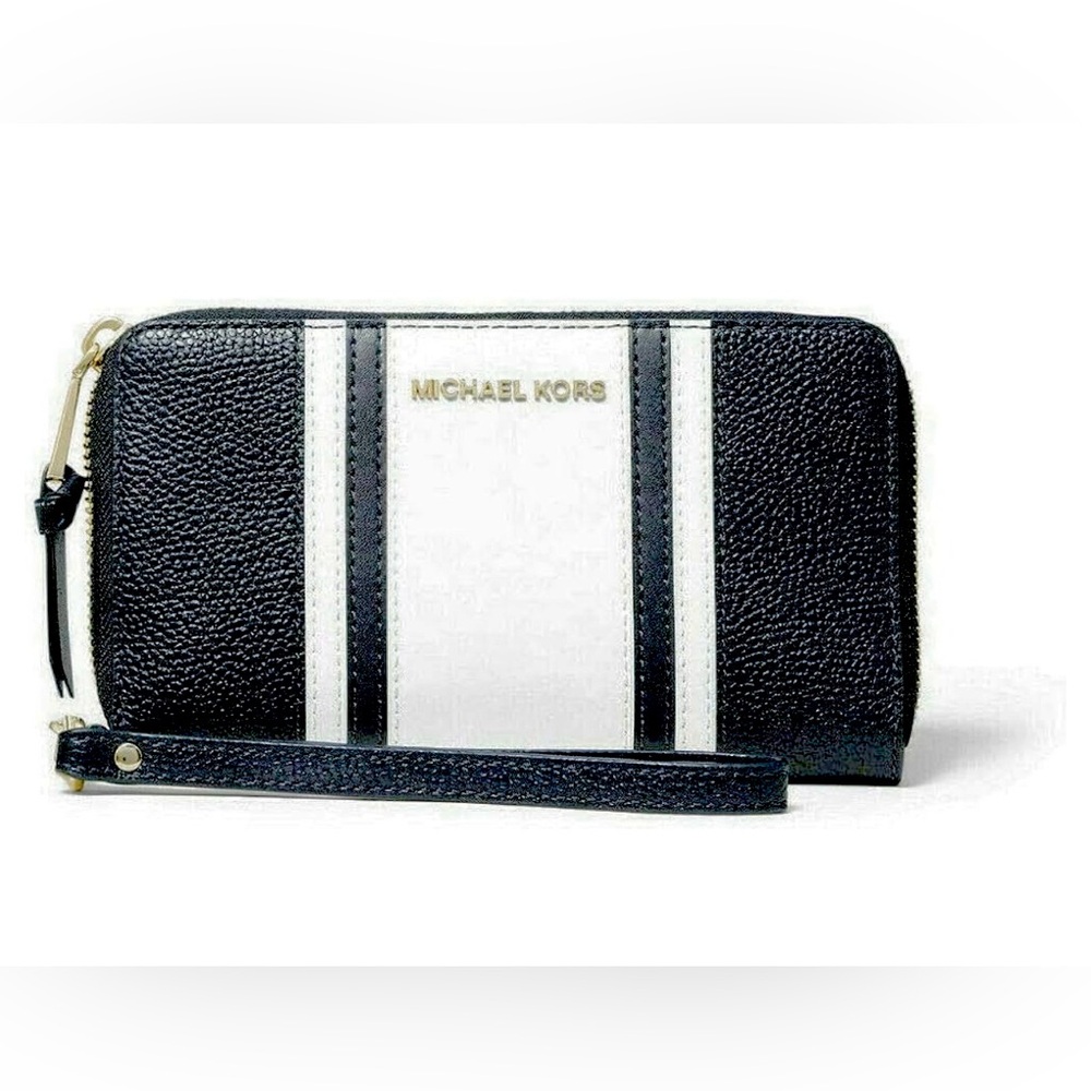 MICHAEL Michael Kors Pebbled Leather Wristlet / Smartphone Case